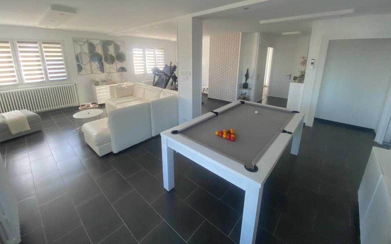 Chambre Dans Logement Partage Chez L Habitant Avec Piscine De 1 A 3 Chambres Grieges المظهر الخارجي الصورة