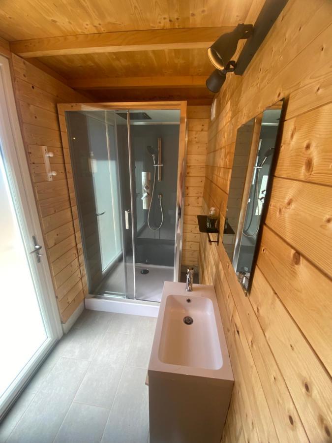Chambre Dans Logement Partage Chez L Habitant Avec Piscine De 1 A 3 Chambres Grieges المظهر الخارجي الصورة